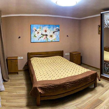 Вілла Під лісом у гіда Яремче Екстер'єр фото