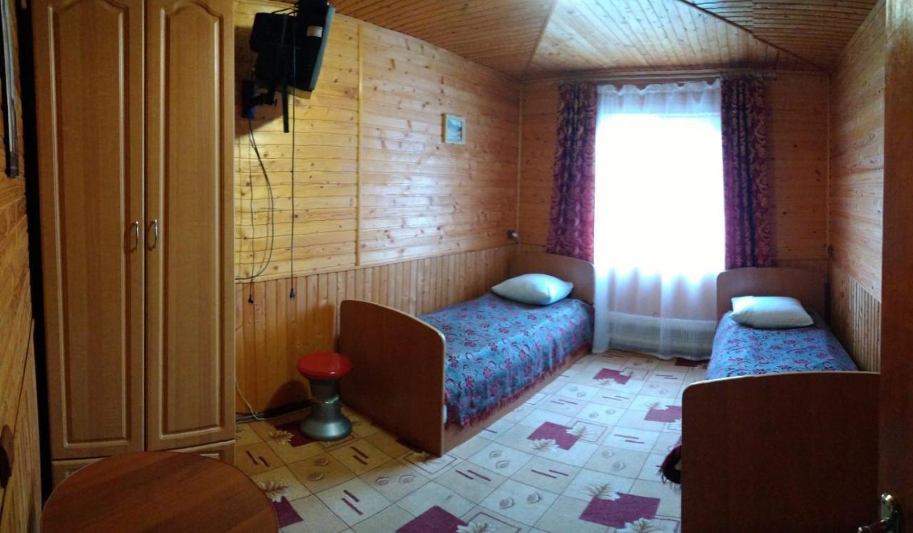 Вілла Під лісом у гіда Яремче Екстер'єр фото